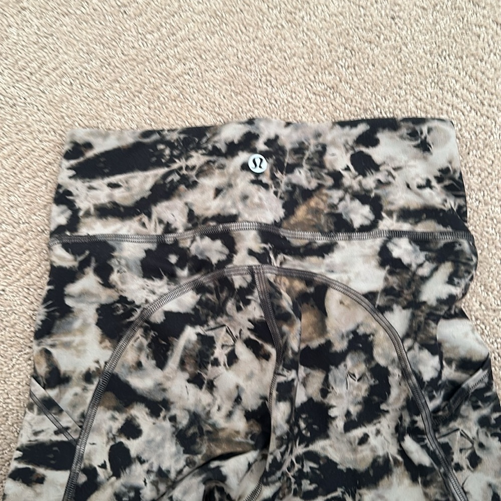 Lulu lemon leggings marbled size small